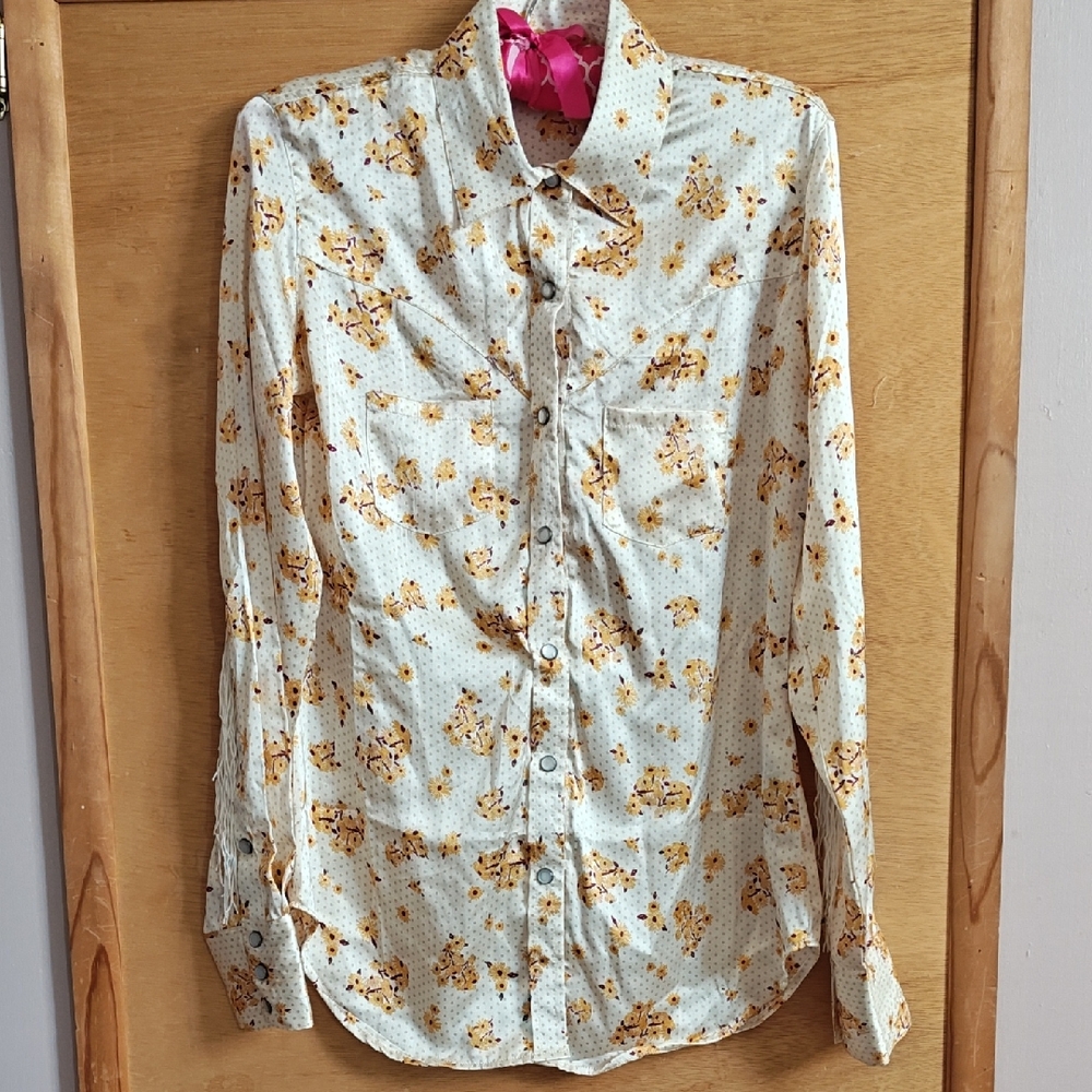 Rock & Roll Cowgirl Floral Button Down Shirt With Fringe